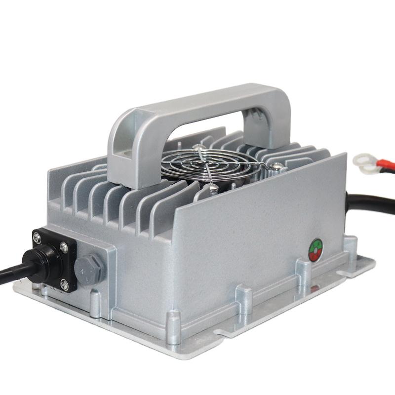全密封充電機(jī)24V 48V 60V 800W車載充電器